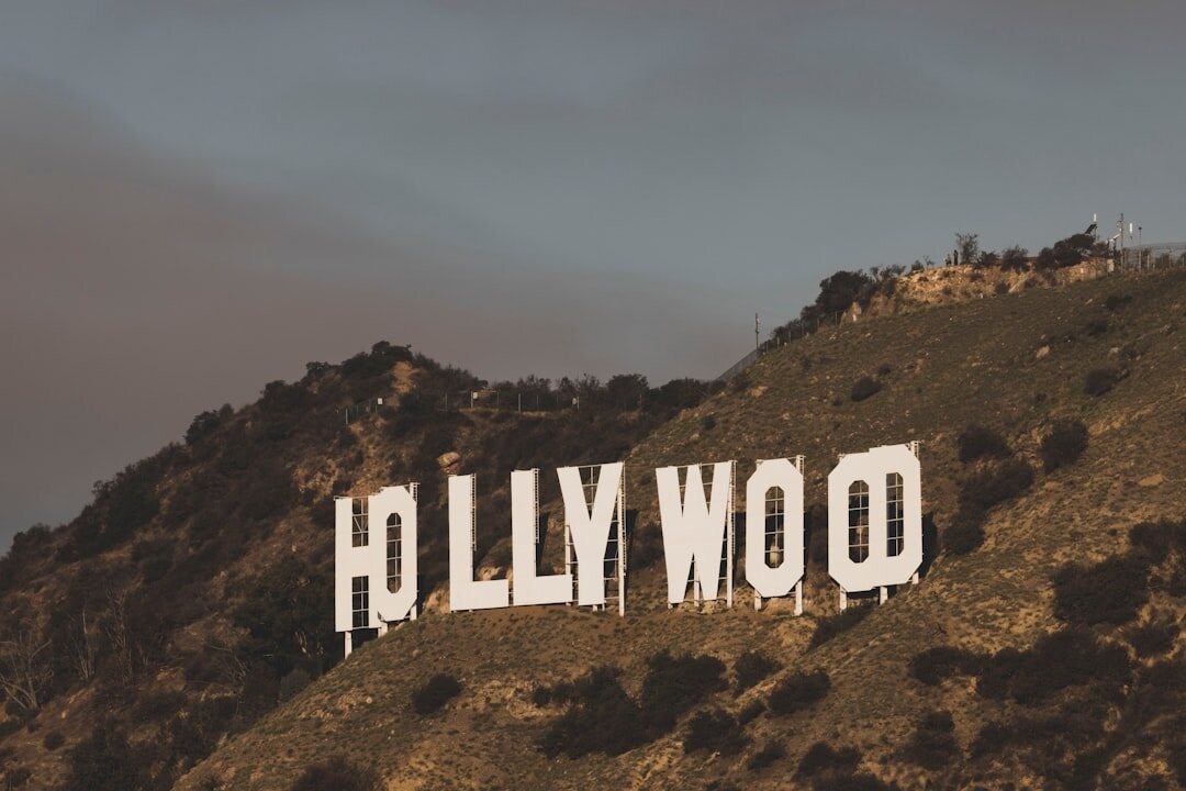 hollywood couple at event