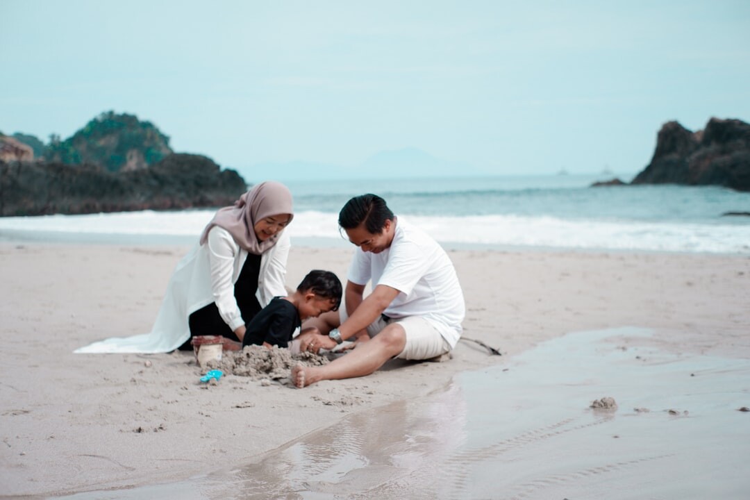 rihanna family beach vacation